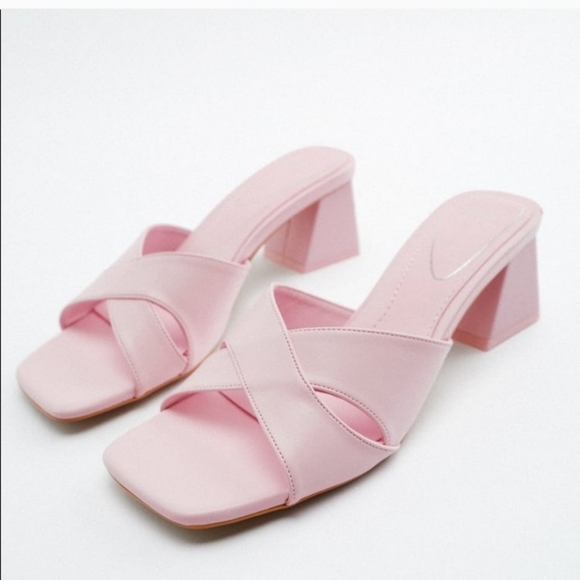 Zara Shoes - ZARA LIGHT PINK BLOCK HEELED SANDAL